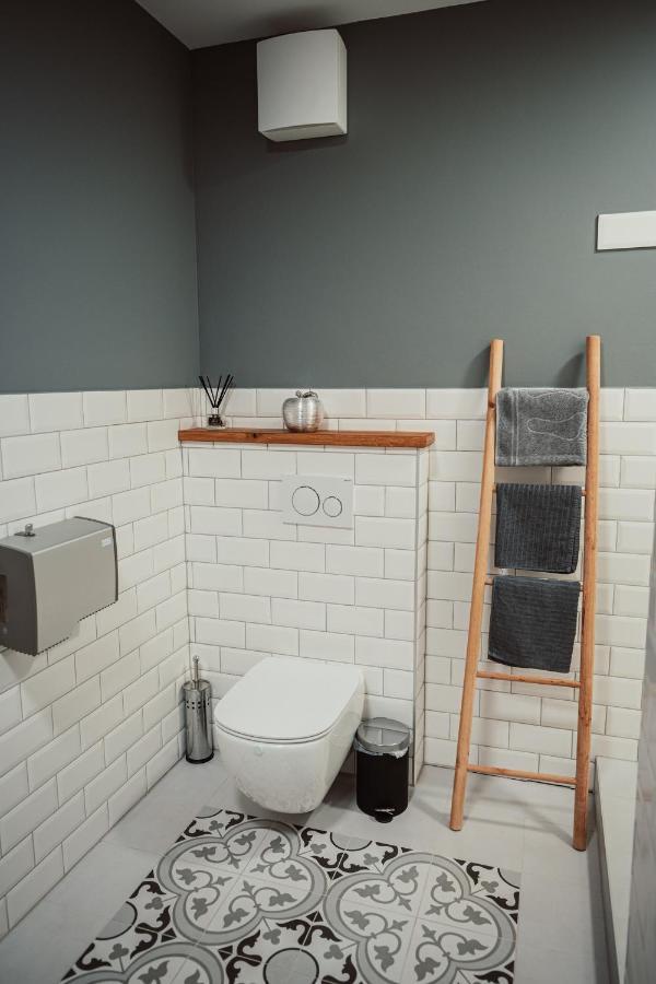 Apartamento Kocbek Since 1929 Sveti Jurij ob Scavnici Exterior foto